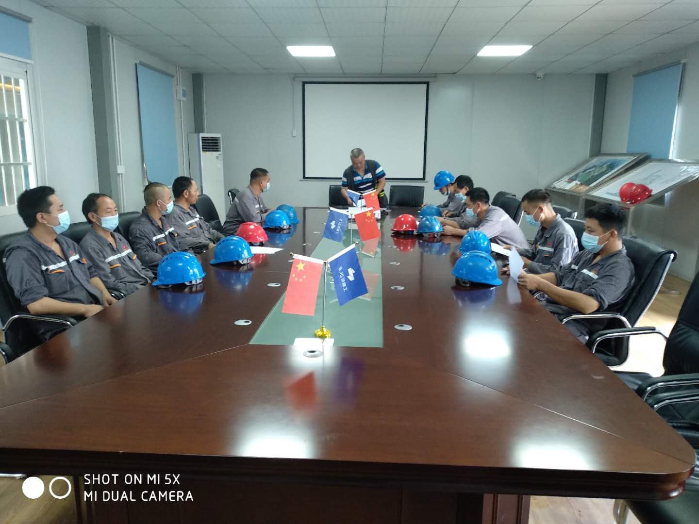 深圳市光明區(qū)公明中學(xué)高低壓配電
